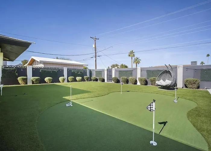 Holiday home Glimmer-sparkling Pool & Mini Golf-near Old Town Scottsdale